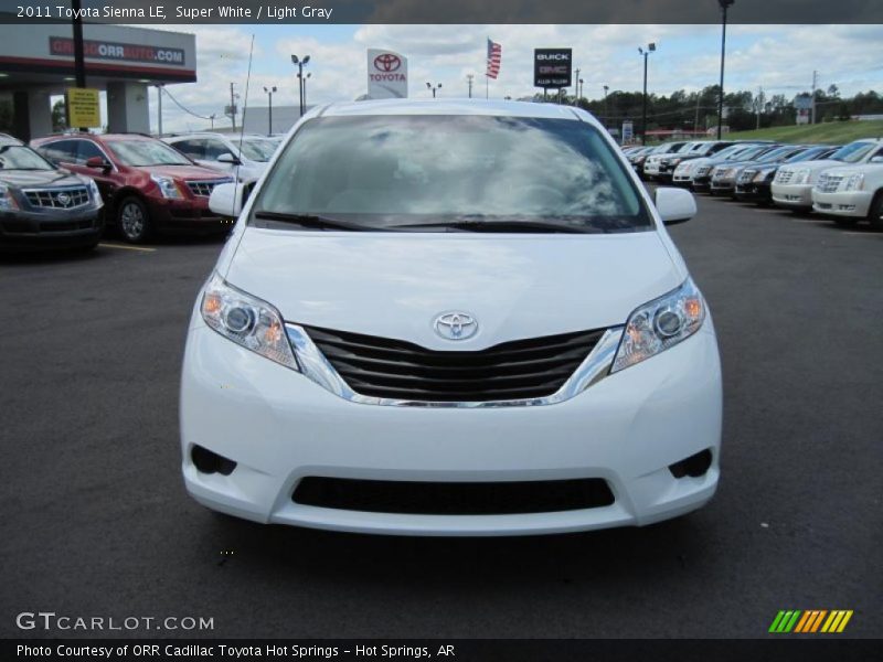 Super White / Light Gray 2011 Toyota Sienna LE