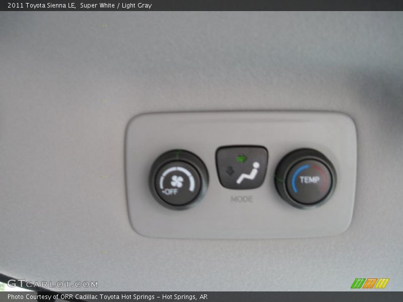 Super White / Light Gray 2011 Toyota Sienna LE