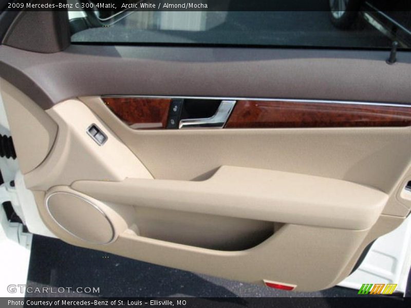 Arctic White / Almond/Mocha 2009 Mercedes-Benz C 300 4Matic