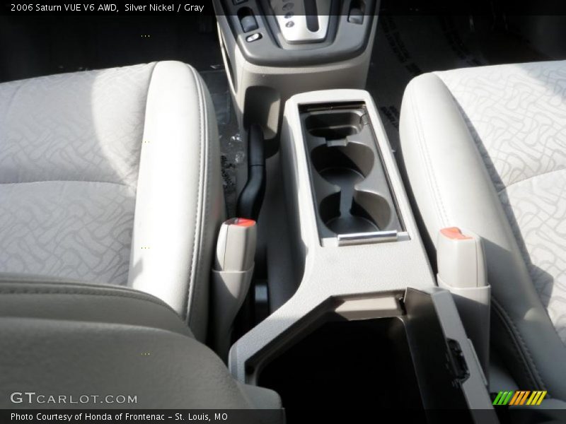 Silver Nickel / Gray 2006 Saturn VUE V6 AWD