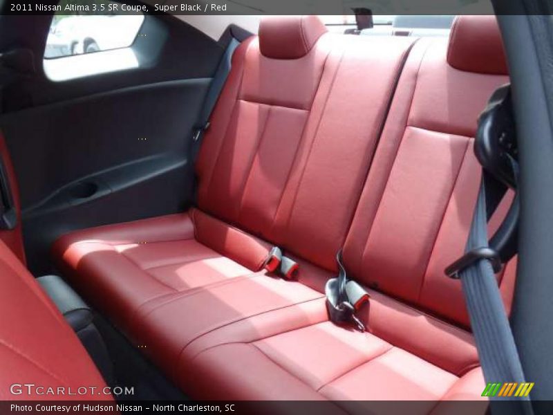  2011 Altima 3.5 SR Coupe Red Interior