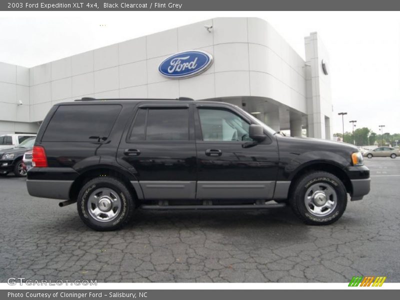 Black Clearcoat / Flint Grey 2003 Ford Expedition XLT 4x4