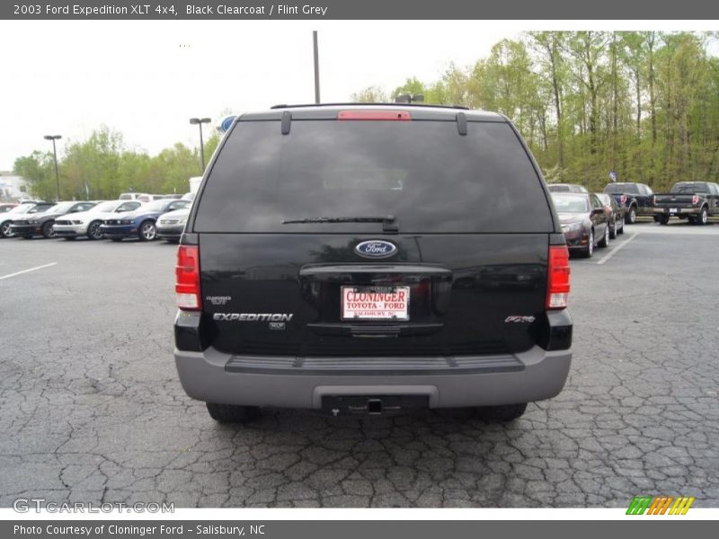 Black Clearcoat / Flint Grey 2003 Ford Expedition XLT 4x4