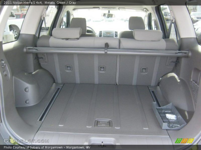  2011 Xterra S 4x4 Trunk