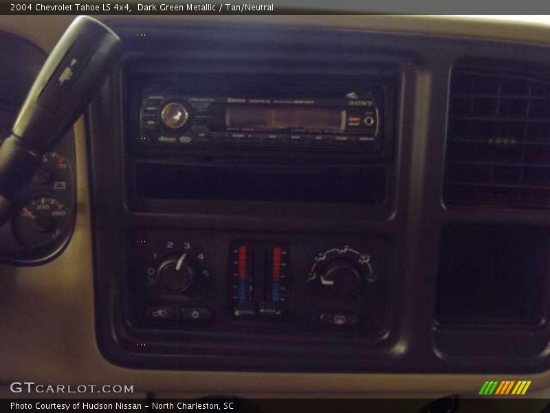 Dark Green Metallic / Tan/Neutral 2004 Chevrolet Tahoe LS 4x4
