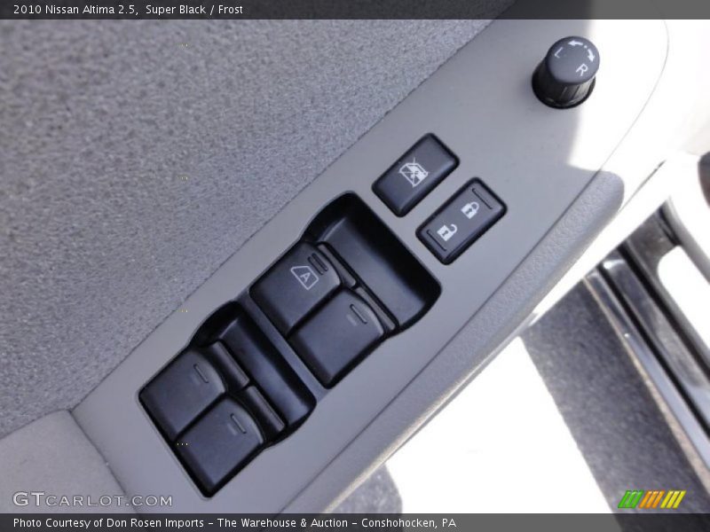 Super Black / Frost 2010 Nissan Altima 2.5