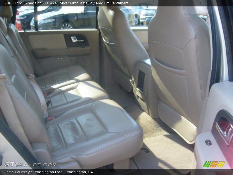 Silver Birch Metallic / Medium Parchment 2006 Ford Expedition XLT 4x4