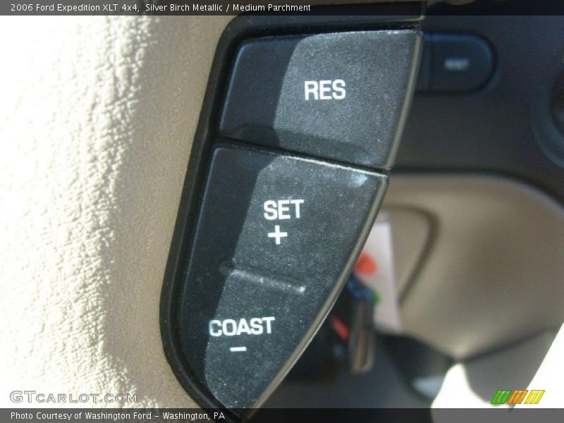 Silver Birch Metallic / Medium Parchment 2006 Ford Expedition XLT 4x4