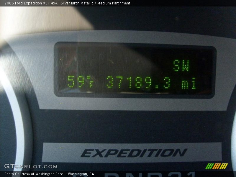 Silver Birch Metallic / Medium Parchment 2006 Ford Expedition XLT 4x4