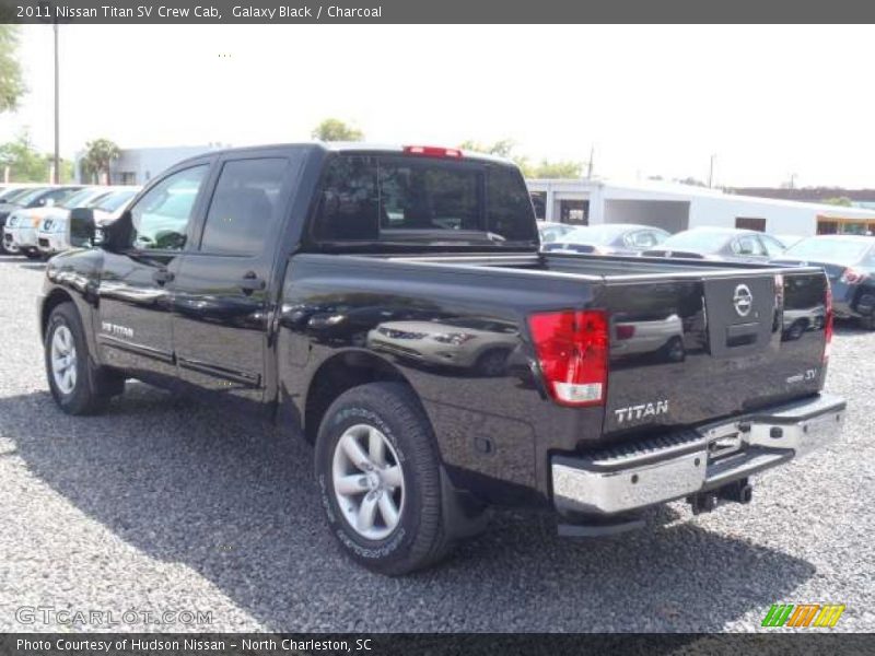 Galaxy Black / Charcoal 2011 Nissan Titan SV Crew Cab