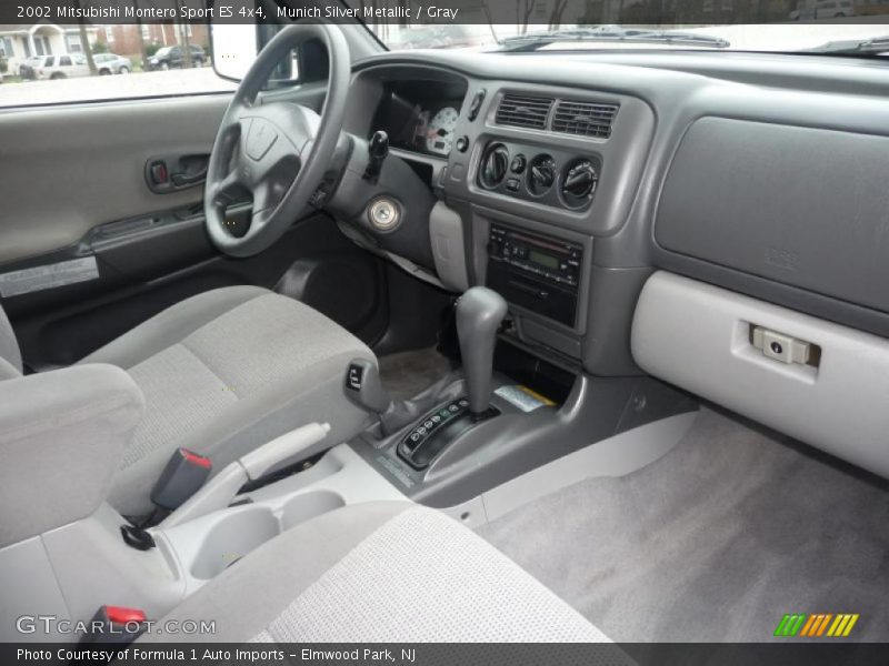  2002 Montero Sport ES 4x4 Gray Interior