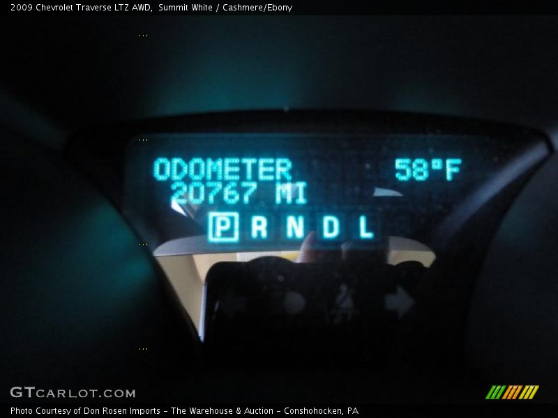 Summit White / Cashmere/Ebony 2009 Chevrolet Traverse LTZ AWD