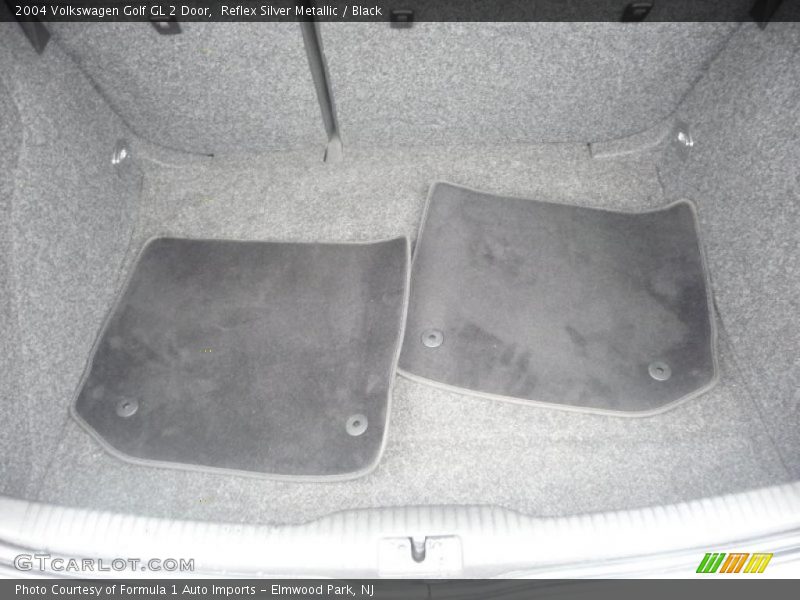 Reflex Silver Metallic / Black 2004 Volkswagen Golf GL 2 Door