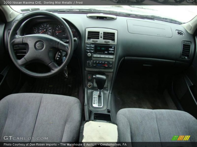 Sterling Mist Metallic / Frost 2000 Nissan Maxima GXE