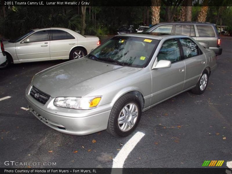 Lunar Mist Metallic / Gray 2001 Toyota Camry LE