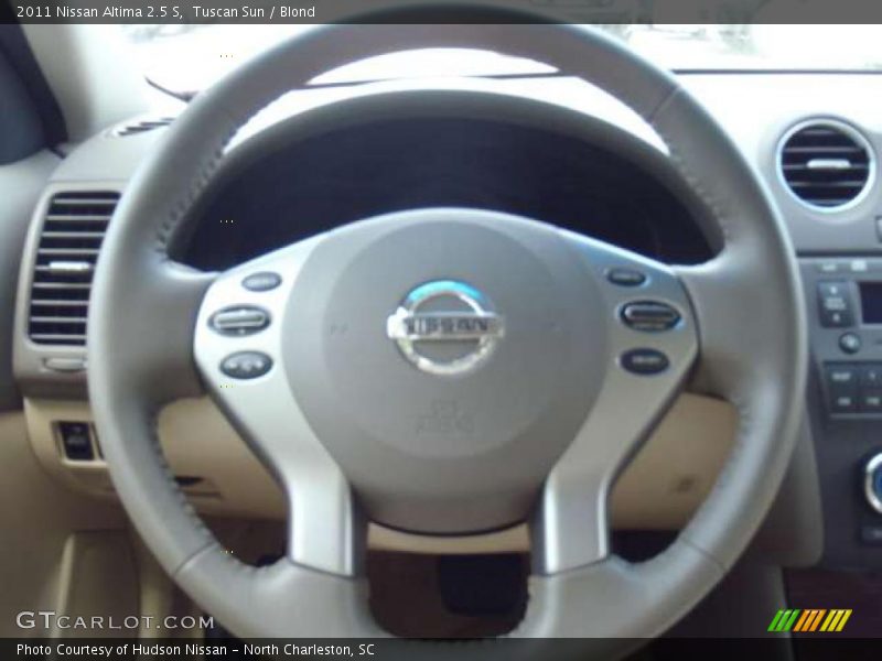 Tuscan Sun / Blond 2011 Nissan Altima 2.5 S