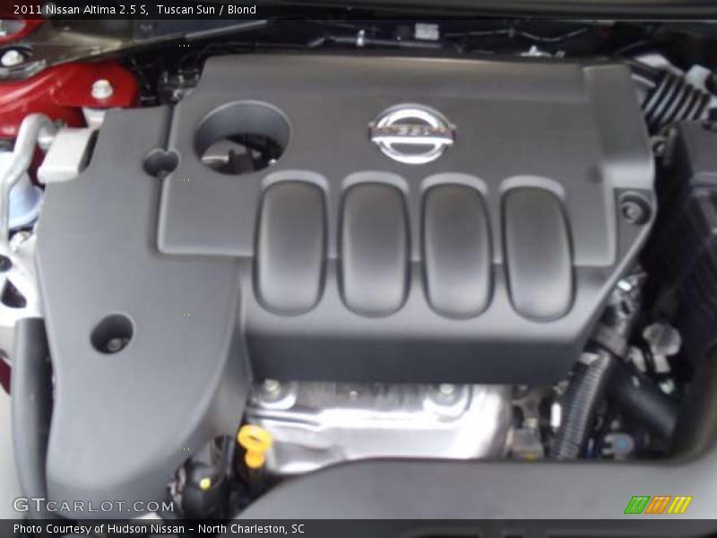 Tuscan Sun / Blond 2011 Nissan Altima 2.5 S