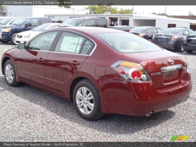 Tuscan Sun / Blond 2011 Nissan Altima 2.5 SL