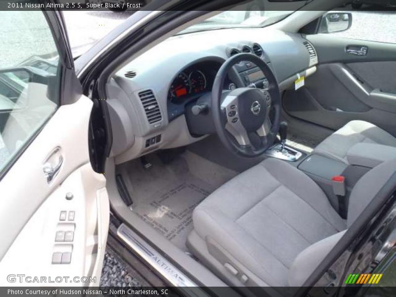 Super Black / Frost 2011 Nissan Altima 2.5 S
