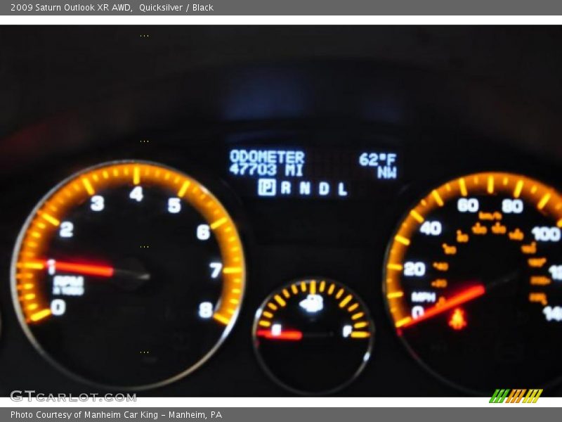 Quicksilver / Black 2009 Saturn Outlook XR AWD