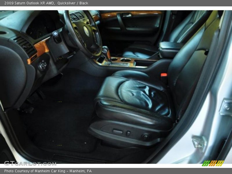 Quicksilver / Black 2009 Saturn Outlook XR AWD