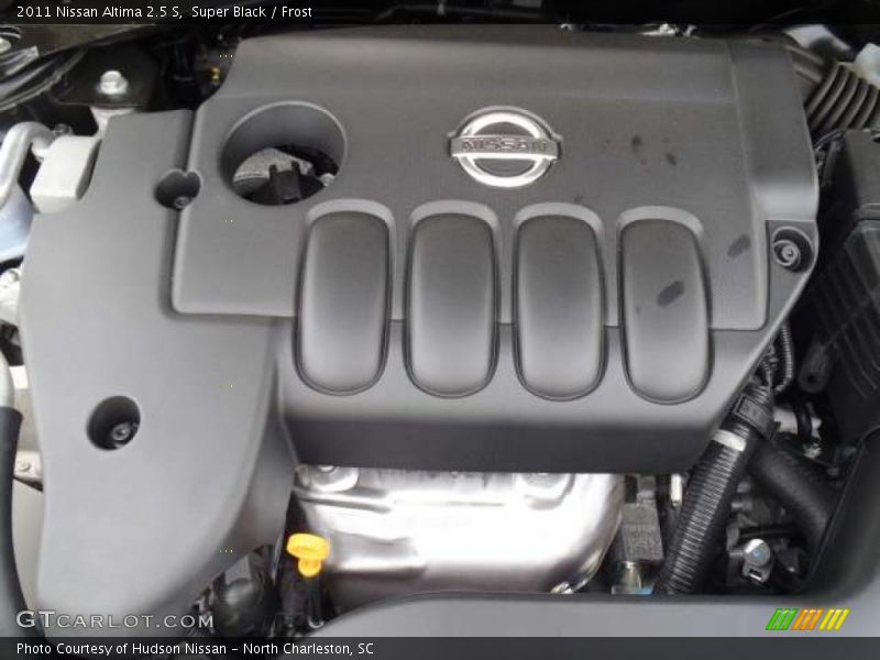 Super Black / Frost 2011 Nissan Altima 2.5 S