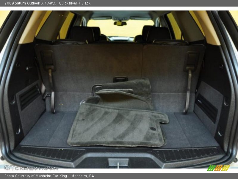 Quicksilver / Black 2009 Saturn Outlook XR AWD
