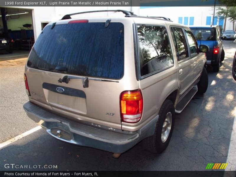 Light Prairie Tan Metallic / Medium Prairie Tan 1998 Ford Explorer XLT