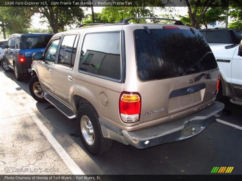 Light Prairie Tan Metallic / Medium Prairie Tan 1998 Ford Explorer XLT