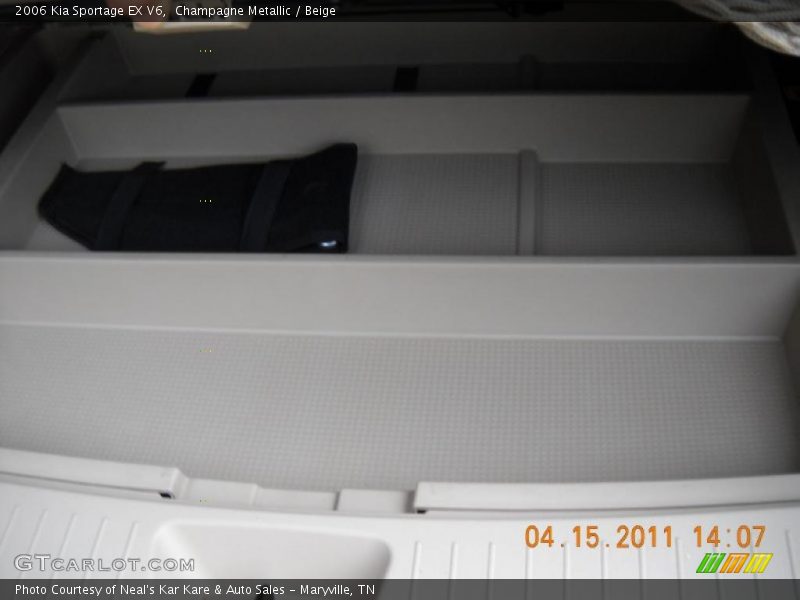 Champagne Metallic / Beige 2006 Kia Sportage EX V6