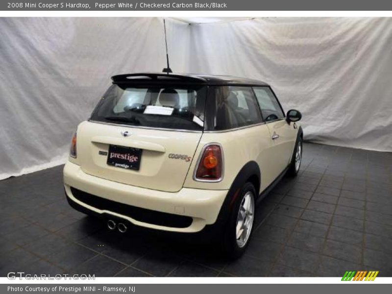 Pepper White / Checkered Carbon Black/Black 2008 Mini Cooper S Hardtop