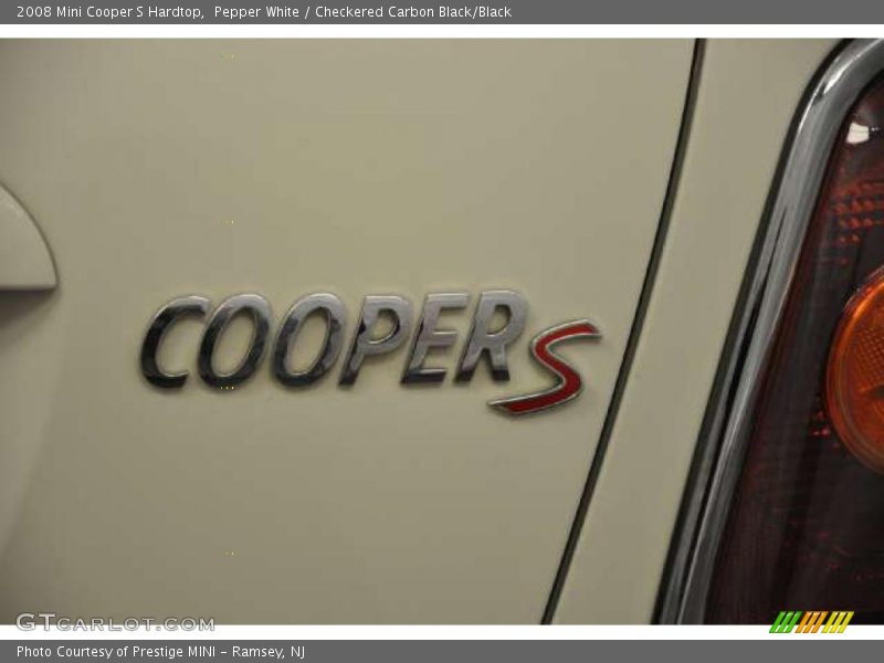 Pepper White / Checkered Carbon Black/Black 2008 Mini Cooper S Hardtop