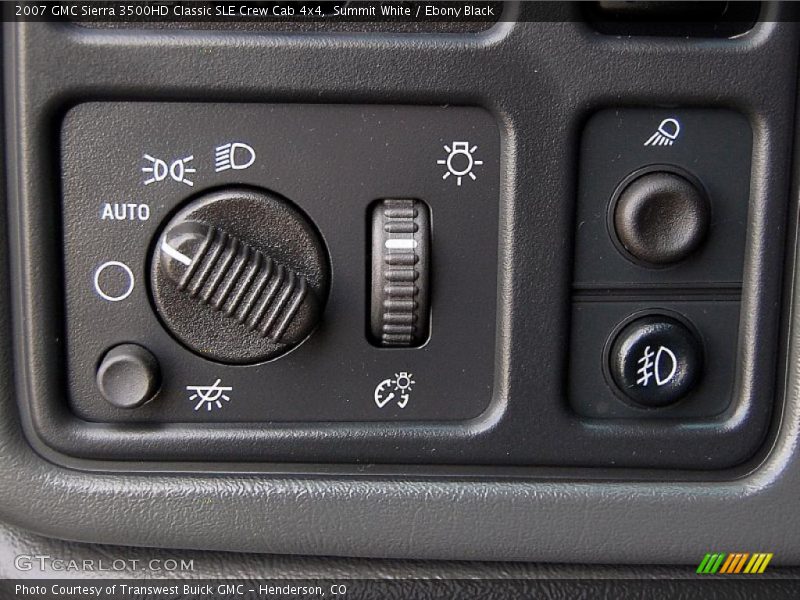 Controls of 2007 Sierra 3500HD Classic SLE Crew Cab 4x4
