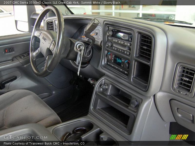 Summit White / Ebony Black 2007 GMC Sierra 3500HD Classic SLE Crew Cab 4x4