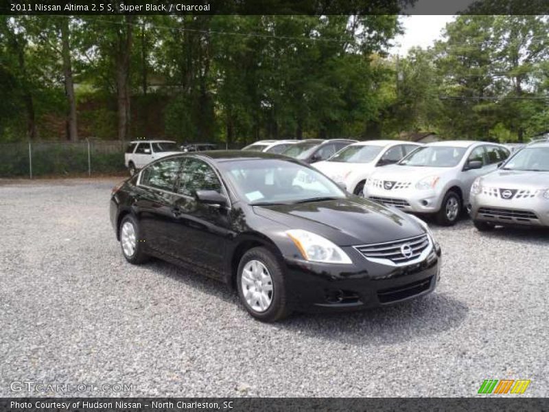 Super Black / Charcoal 2011 Nissan Altima 2.5 S