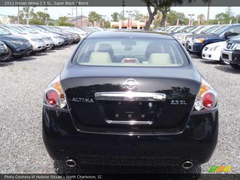 Super Black / Blond 2011 Nissan Altima 2.5 SL