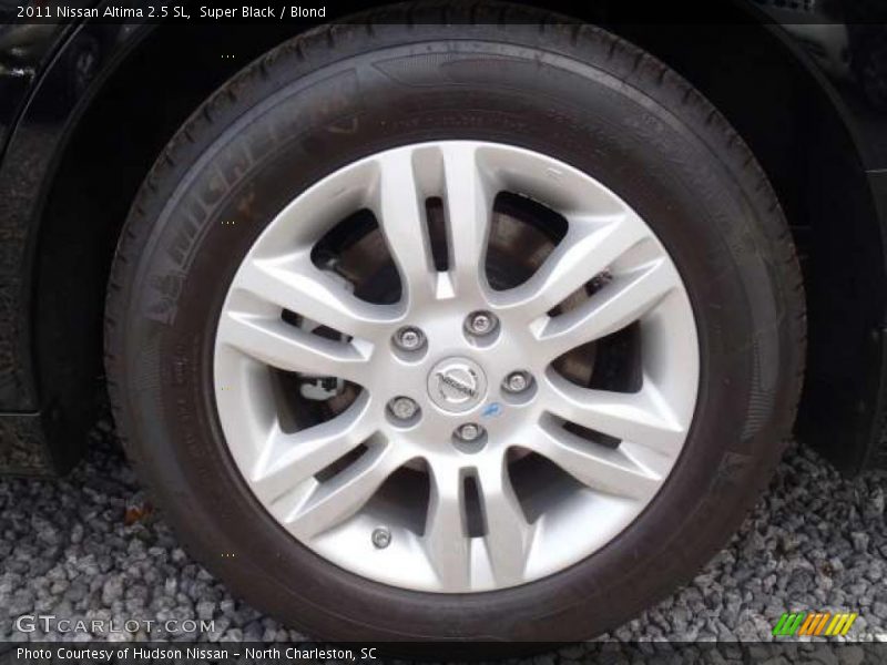 Super Black / Blond 2011 Nissan Altima 2.5 SL