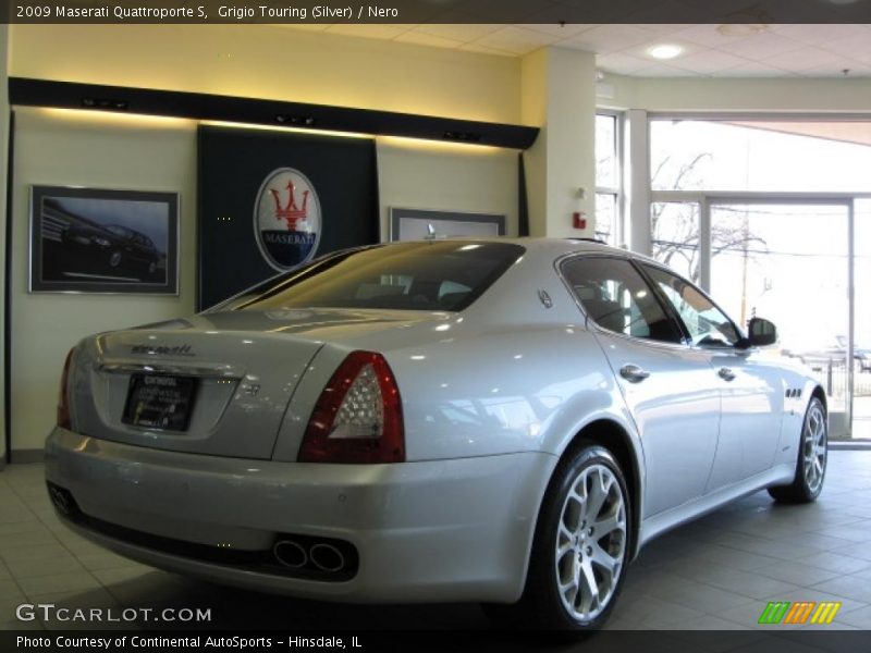 Grigio Touring (Silver) / Nero 2009 Maserati Quattroporte S