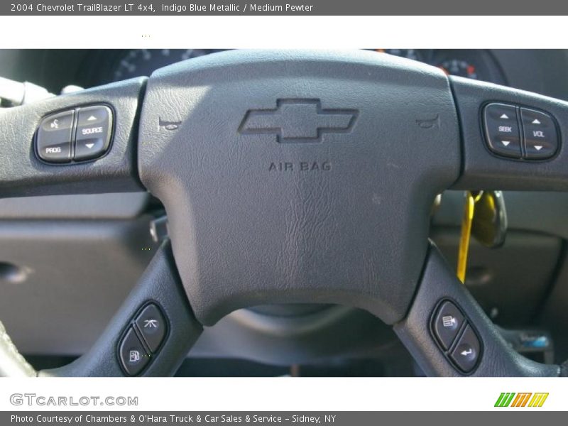 Indigo Blue Metallic / Medium Pewter 2004 Chevrolet TrailBlazer LT 4x4