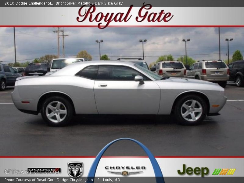 Bright Silver Metallic / Dark Slate Gray 2010 Dodge Challenger SE