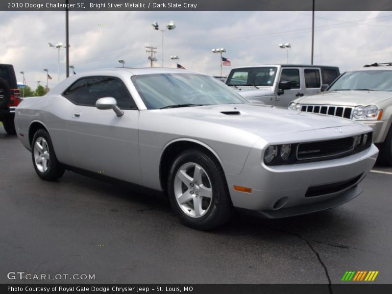 Bright Silver Metallic / Dark Slate Gray 2010 Dodge Challenger SE