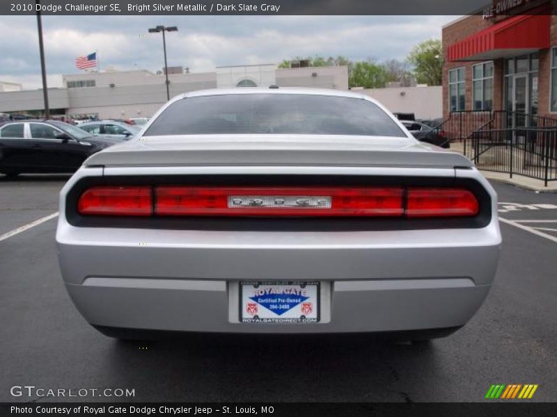 Bright Silver Metallic / Dark Slate Gray 2010 Dodge Challenger SE