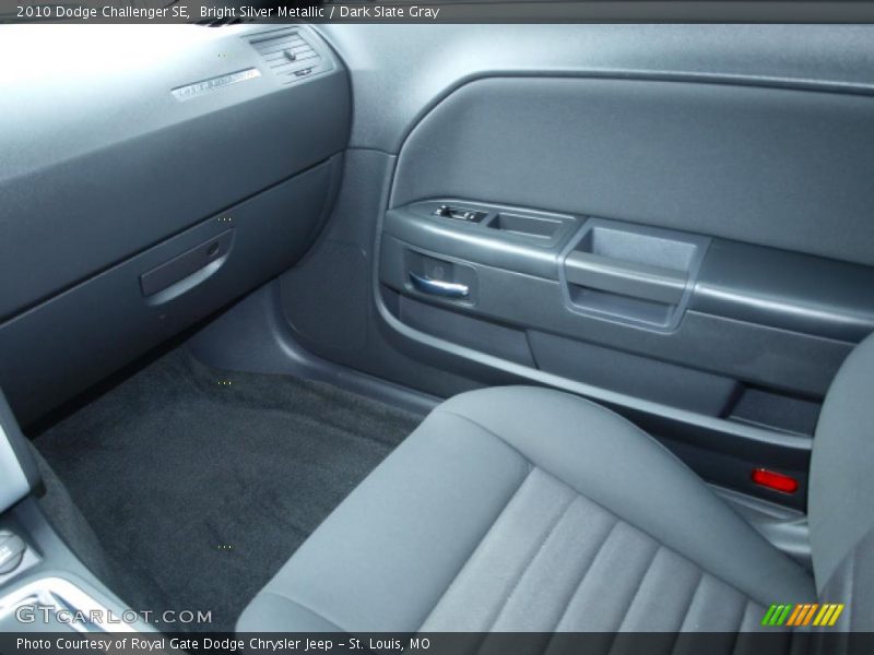 Bright Silver Metallic / Dark Slate Gray 2010 Dodge Challenger SE
