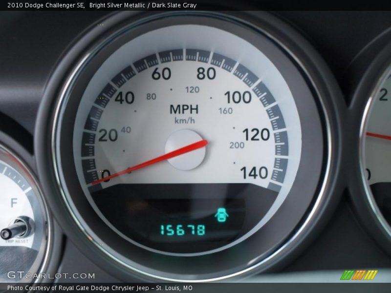 Bright Silver Metallic / Dark Slate Gray 2010 Dodge Challenger SE