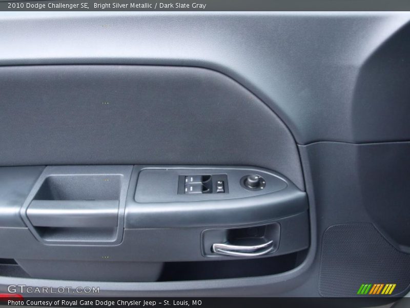 Bright Silver Metallic / Dark Slate Gray 2010 Dodge Challenger SE