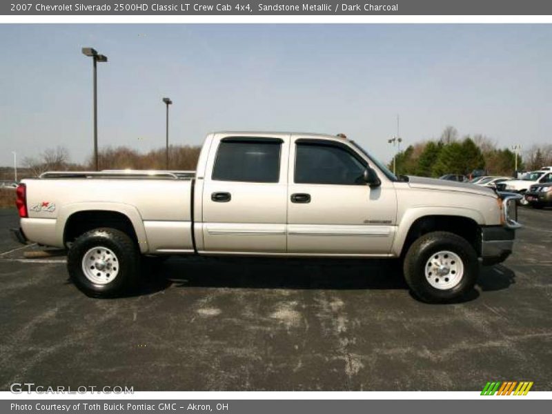 Sandstone Metallic / Dark Charcoal 2007 Chevrolet Silverado 2500HD Classic LT Crew Cab 4x4