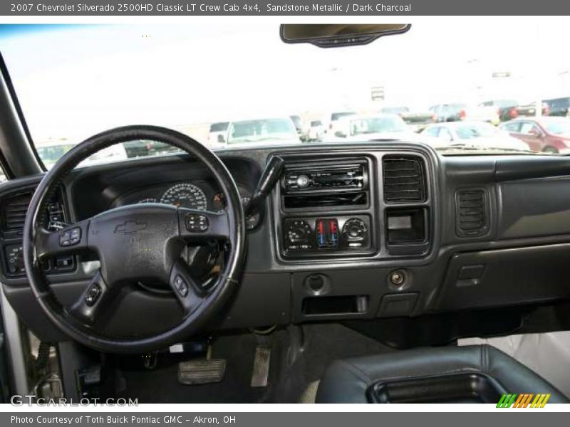 Sandstone Metallic / Dark Charcoal 2007 Chevrolet Silverado 2500HD Classic LT Crew Cab 4x4