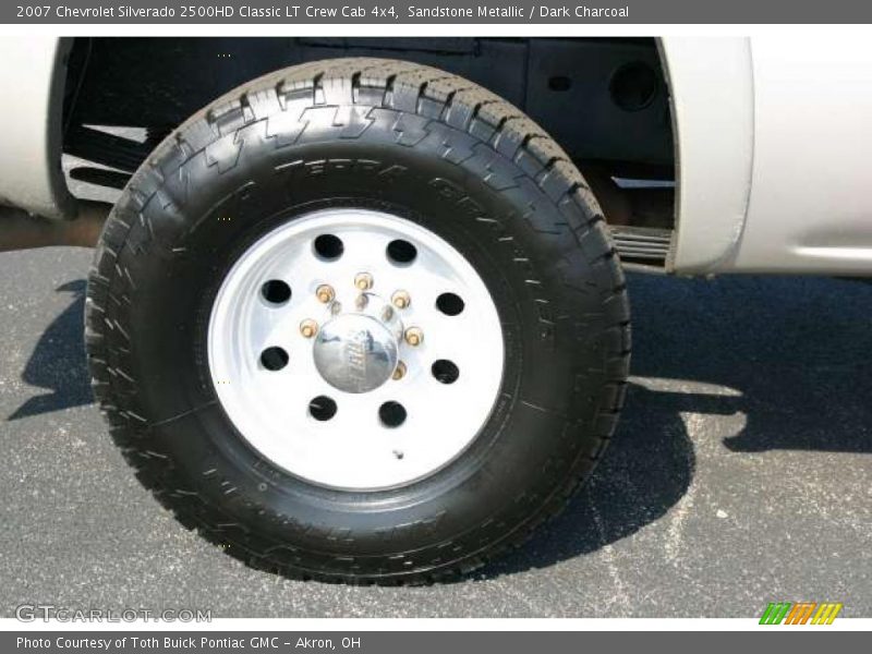 Sandstone Metallic / Dark Charcoal 2007 Chevrolet Silverado 2500HD Classic LT Crew Cab 4x4