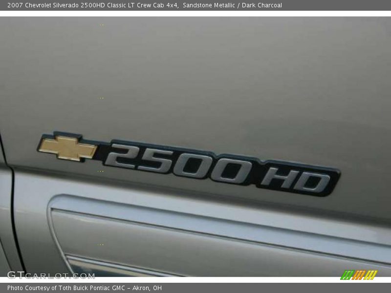 Sandstone Metallic / Dark Charcoal 2007 Chevrolet Silverado 2500HD Classic LT Crew Cab 4x4
