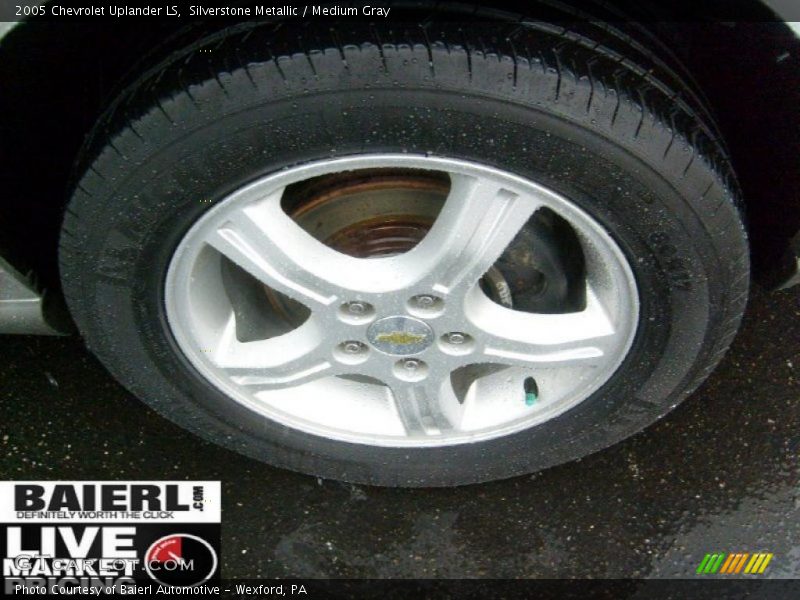 Silverstone Metallic / Medium Gray 2005 Chevrolet Uplander LS
